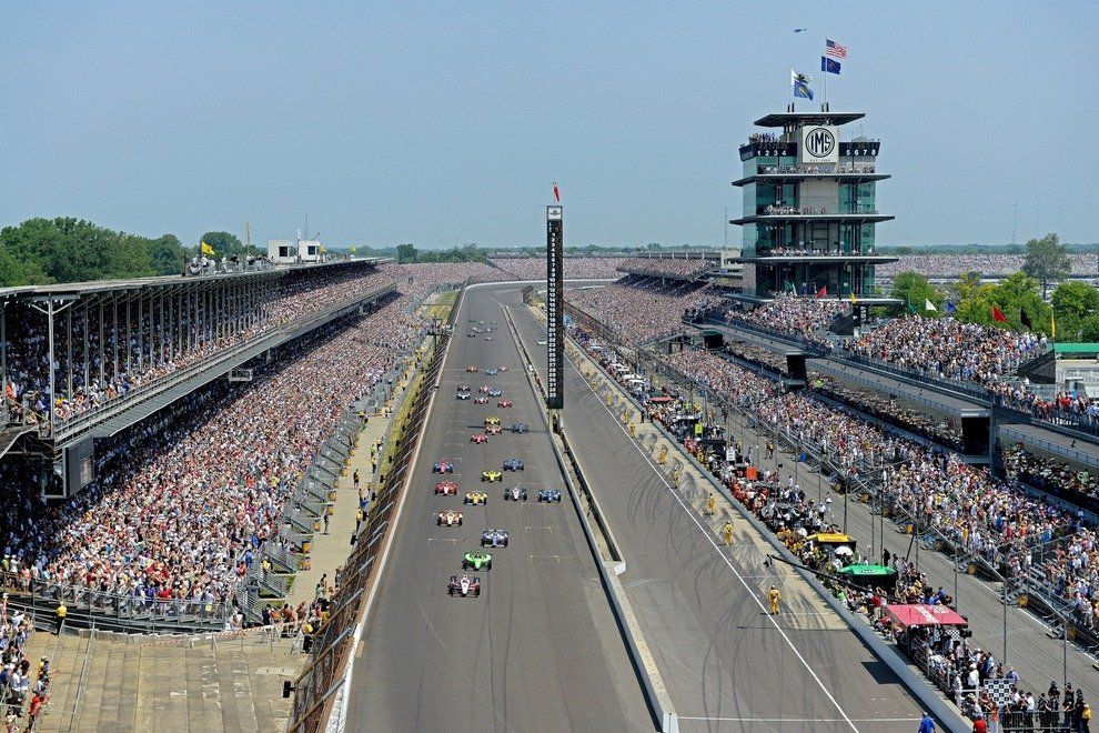 theweeklyopine's tweet photo. It's #Indy or bust as 350,000 fans gather for the world's biggest sporting event. "Incomparable" describes the specialness of #Indy500 with a nod to @FOXSports. https://t.co/8XV940tUw2 is a must read for #sports fans. #IndyCar #thursdayvibes (photo credit 10best) https://t.co/Cbht2VAyHX