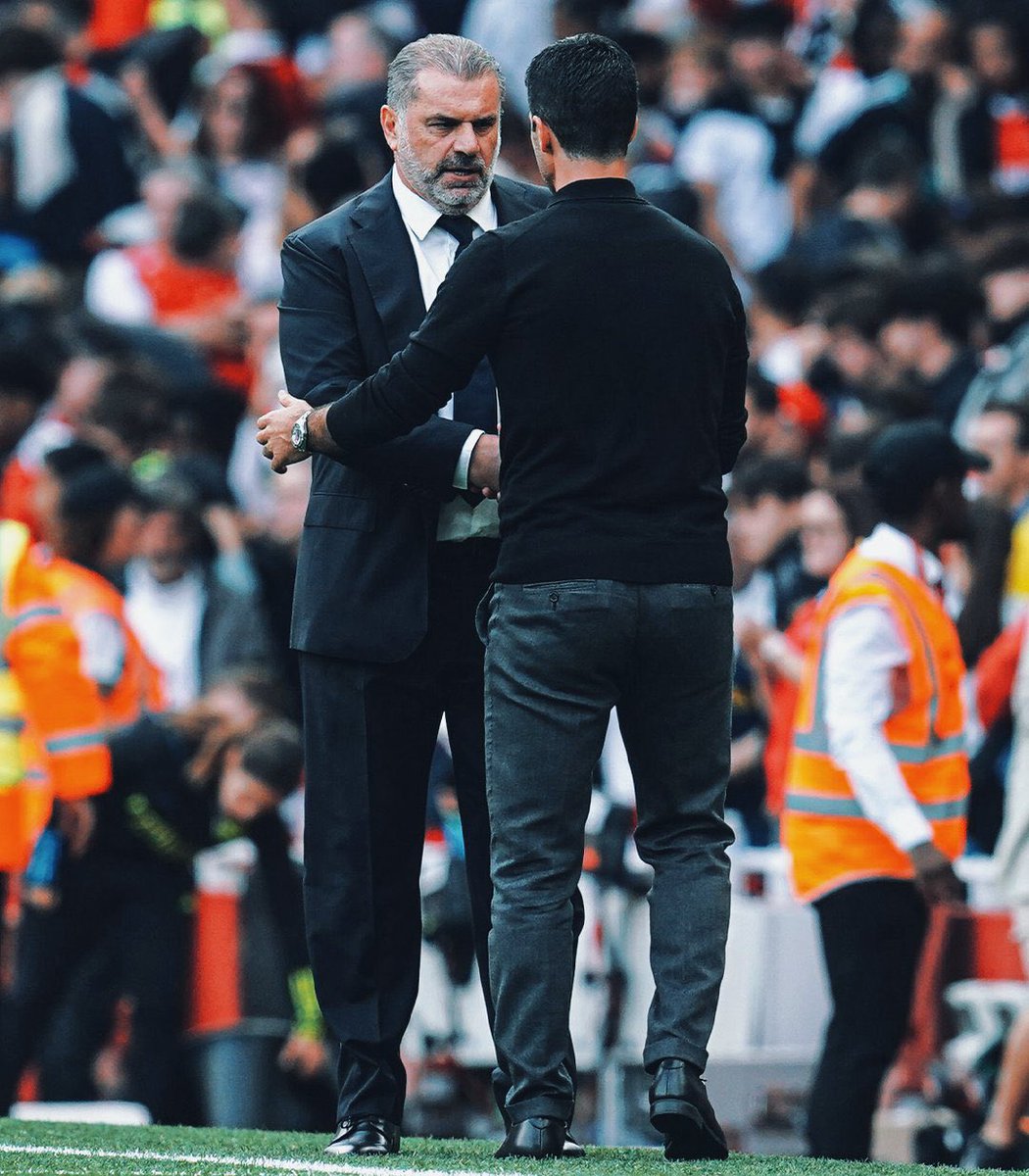 🤔 𝗗𝗘𝗕𝗔𝗧𝗘: Who has had a better season - Arsenal or Spurs?

⭕ Arsenal:
🥈 2nd place in the Premier League
✅ Qualified for the Champions League
❌ ZERO trophies

🐓 Tottenham:
👎 17th place in the Premier League
✅ Qualified for the Champions League
🏆 Europa League