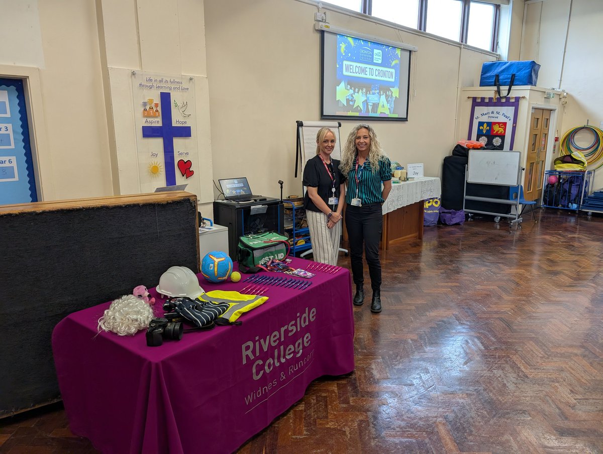 Year 5 and 6 enjoyed an inspiring and aspiring visit from our colleagues at Riverside College and Cronton College! They got to see the wide range of careers they might go into! Thank you! #startsmalldreambig #careers #aspire
