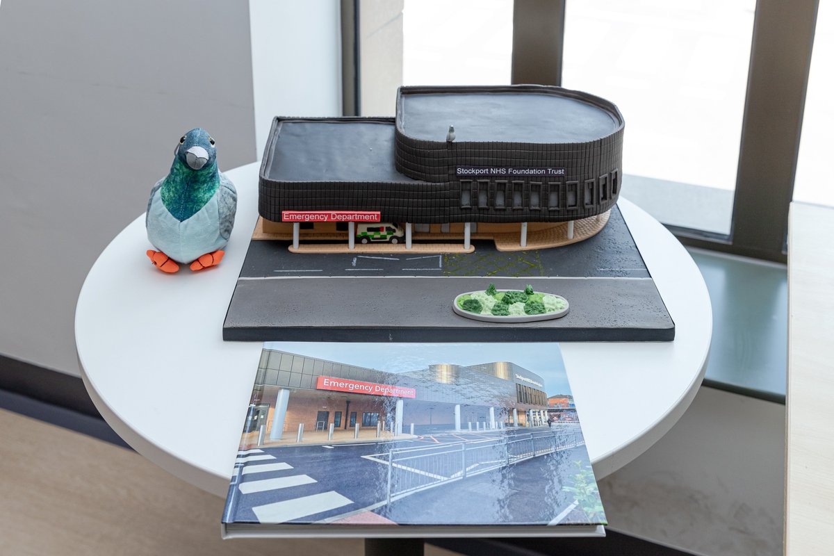 Stockport NHS FT (@stockportnhs) on Twitter photo More photos from our EUCC opening ceremony this week - staff involved & an amazing cake of the centre!
Our chief operating officer <a href="/JackMc40/">Jackie ππ³οΈβπ</a> also made a presentation to clinical lead & director Mahu Reddy for his invaluable insight for the new centre π€© More photos from our EUCC opening ceremony this week - staff involved & an amazing cake of the centre!
Our chief operating officer <a href="/JackMc40/">Jackie ππ³οΈβπ</a> also made a presentation to clinical lead & director Mahu Reddy for his invaluable insight for the new centre π€©