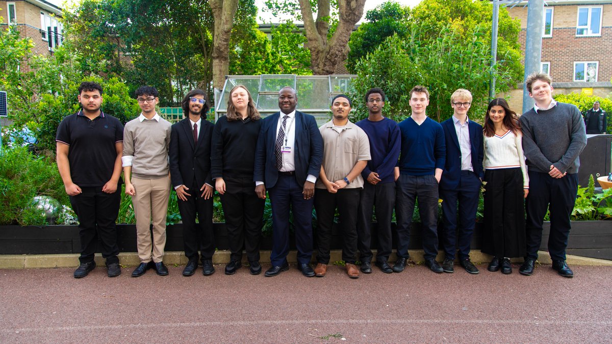 Hammersmith Academy (@hammersmithacad) on Twitter photo Huge congratulations to our Year 13 students who triumphed at the 3rd Annual <a href="/WCITLivery/">Worshipful Company of Information Technologists</a> Children's Hackathon! The challenge this year was to make education more effective using today's technology.
They received their prizes from the Headteacher. #winners Huge congratulations to our Year 13 students who triumphed at the 3rd Annual <a href="/WCITLivery/">Worshipful Company of Information Technologists</a> Children's Hackathon! The challenge this year was to make education more effective using today's technology.
They received their prizes from the Headteacher. #winners
