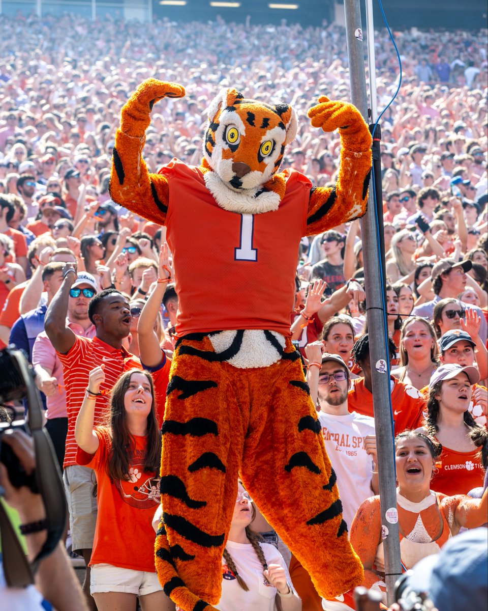 Clemson Alumni Assoc tweet media