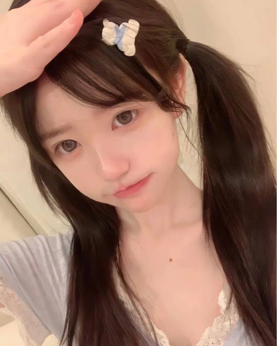 markbr01's tweet photo. 真的会有人喜欢闻腋下吗？
闺蜜说约到一个男生，很喜欢闻和舔她的腋下！
 #腋瘾 #雌臭 https://t.co/jV7hvIHi7K