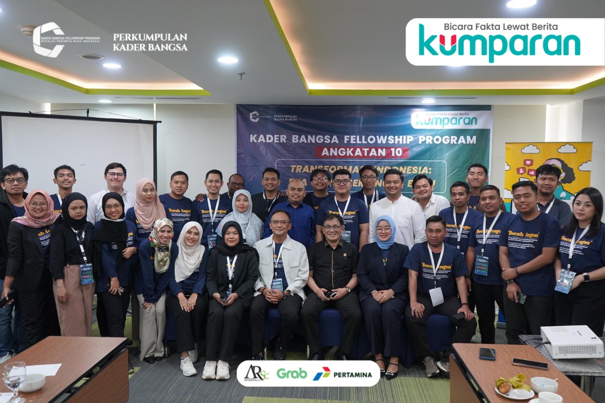 kader_bangsa's tweet photo. Untuk keluar dan mengentaskan kemiskinan, penting untuk memahami problem-problem tersebut dan melakukan sejumlah kebijakan strategis sehingga Indonesia mampu melakukan lompatan besar menjadi negara yang makmur, adil, maju dan merata. https://t.co/PakuDj0lNs