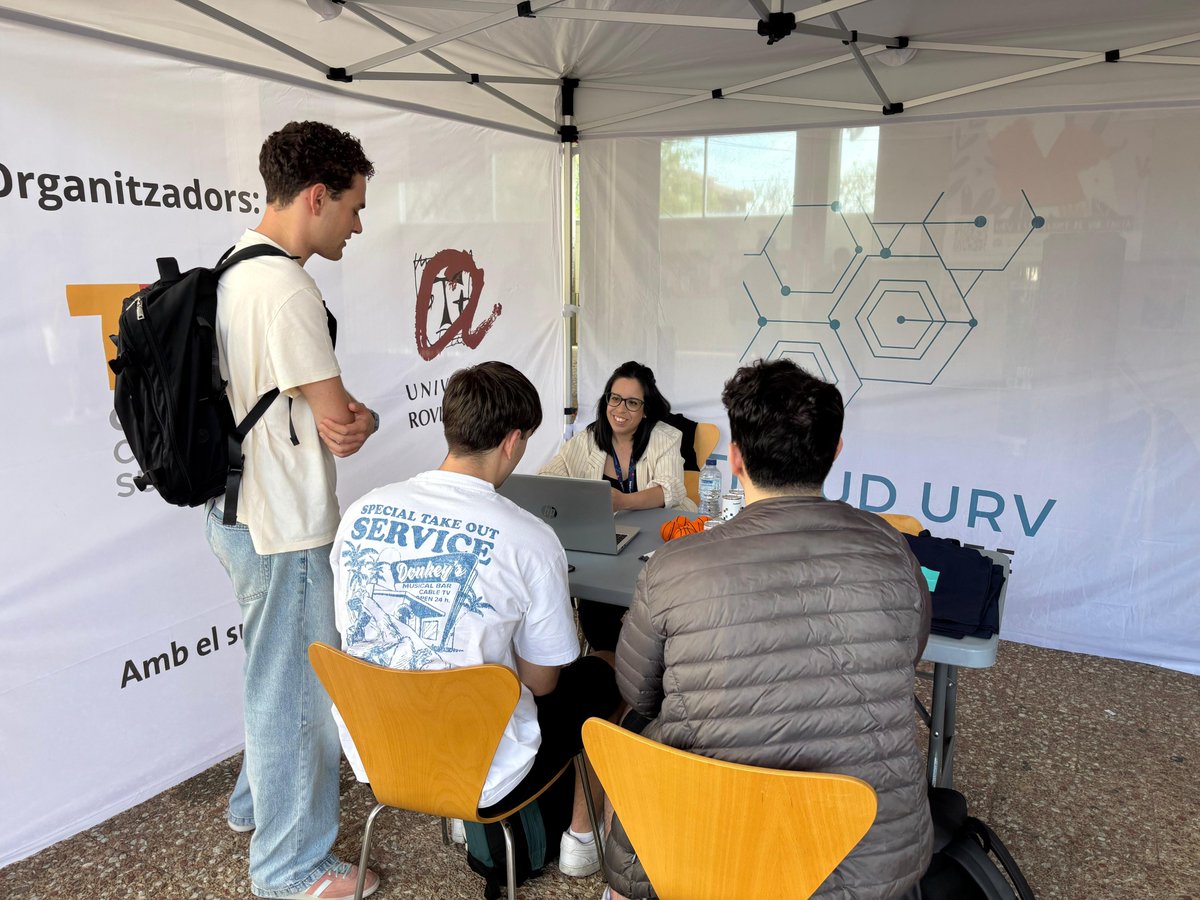 inetum_es's tweet photo. [#España] Participamos en el #CornerDate del @TICSud y la @universitatURV.

Una jornada para unir empresas y #talento en la que de la mano de Jenifer Martínez, IT Senior Talent Acquisition en #People, el alumnado conoció nuestras oportunidades laborales

¡Gracias! 

#WeAreInetum https://t.co/8npPWdz9vz