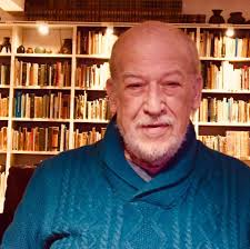 Eterna gratitud por todo lo que aportaste a mi vida. Que en paz descanses, querido Hugo.