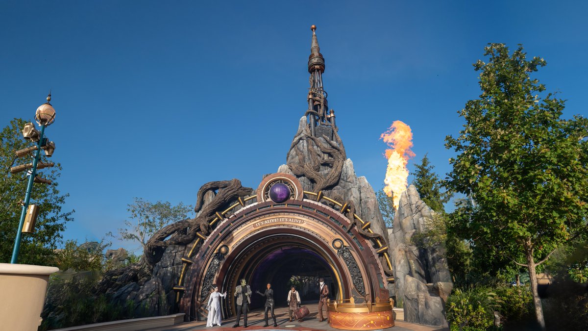 UniversalORL's tweet image. The portals are now open and the moment is finally here to explore Universal Epic Universe: five immersive worlds in one theme park, home to your favorite characters and your most cherished stories. 💫