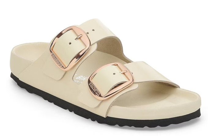 レディースだとコレがとっても可愛いので女性に履いて欲しい 