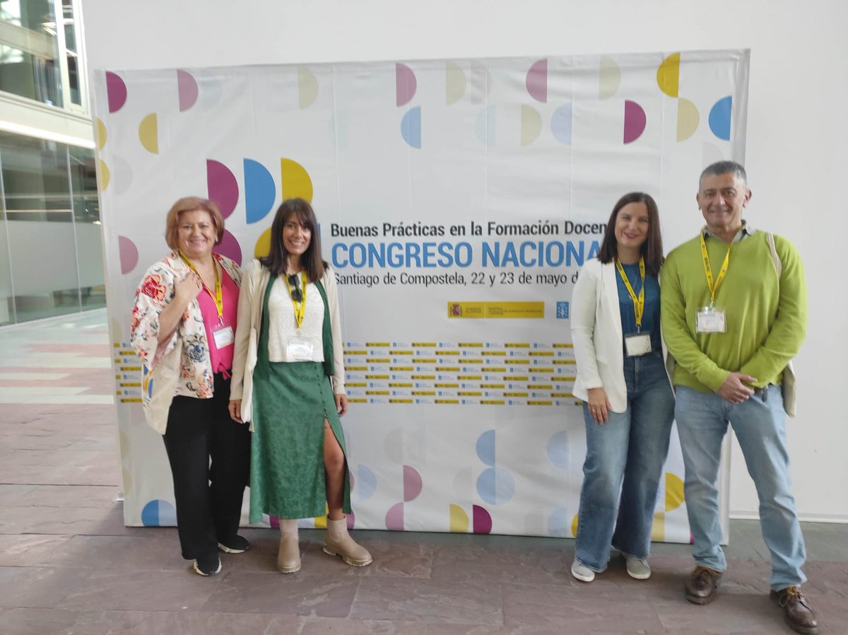 Desde la provincia de Córdoba participamos en el Congreso Nacional "Buenas Prácticas en la Formación Docente", celebrado en Santiago de Compostela los días 22 y 23 de mayo de 2025. Asistimos al encuentro representantes del <a href="/ceppriegomonti/">CEP Priego Montilla</a> <a href="/cepcordoba/">CEP Córdoba</a> y <a href="/ceppenarroya/">CEP Peñarroya-Pvo</a>.