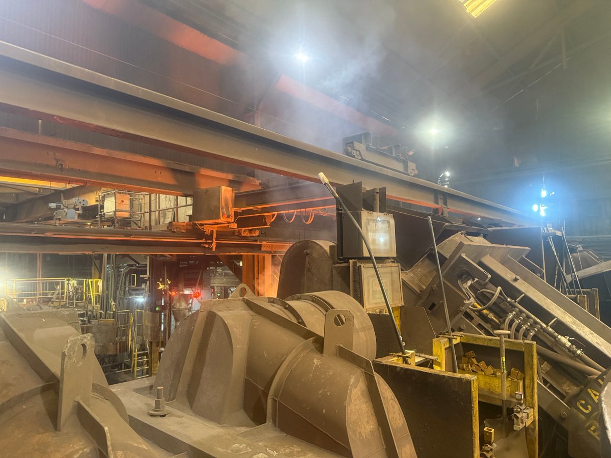 Hyphose Ltd (@hyphose) on Twitter photo 🔥 Hot Call-Out? No Sweat for Hyphose! 🔧
Now this was a very warm call-out 🥵
Our team was summoned to replace two leaking hoses on the lid ram of an electric steel furnace.
Need assistance? Contact us today:
📩 sales@hyphose.com
#Hyphose #HydraulicSolutions 🔥 Hot Call-Out? No Sweat for Hyphose! 🔧
Now this was a very warm call-out 🥵
Our team was summoned to replace two leaking hoses on the lid ram of an electric steel furnace.
Need assistance? Contact us today:
📩 sales@hyphose.com
#Hyphose #HydraulicSolutions