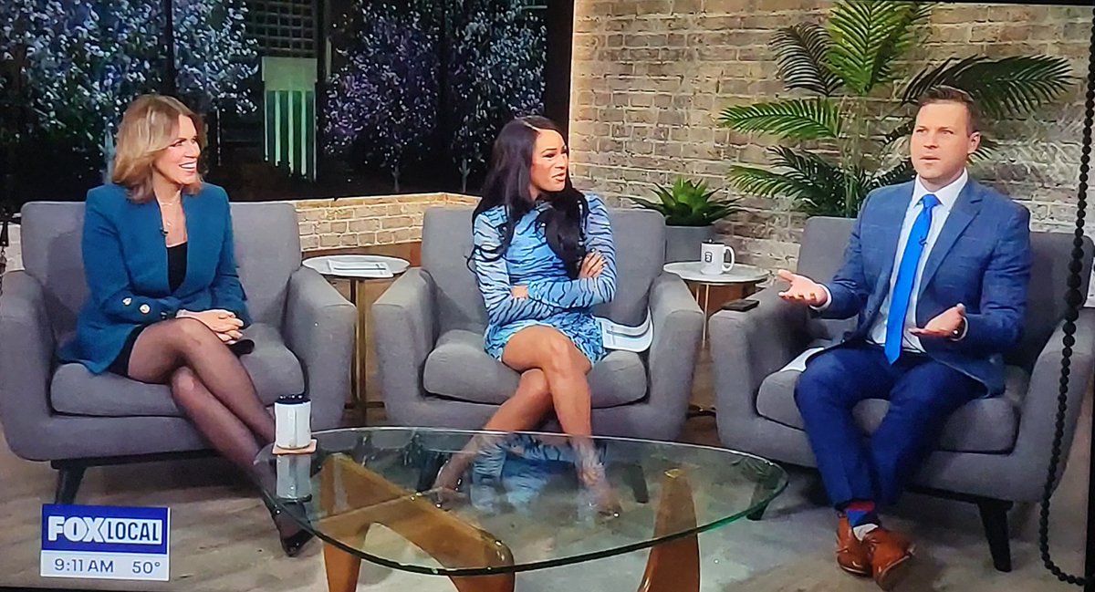 #TheNine 🍿 I'm with DK! Of COURSE you get a refill &amp; bring the popcorn home to enjoy! You Ladies are missing out 😉 <a href="/dkevrafox2/">Derek Kevra</a> = FAV Weatherboy! <a href="/MaurielleTV/">Maurielle Lue</a> = FAV Anchor!  #AziaMamarazzi