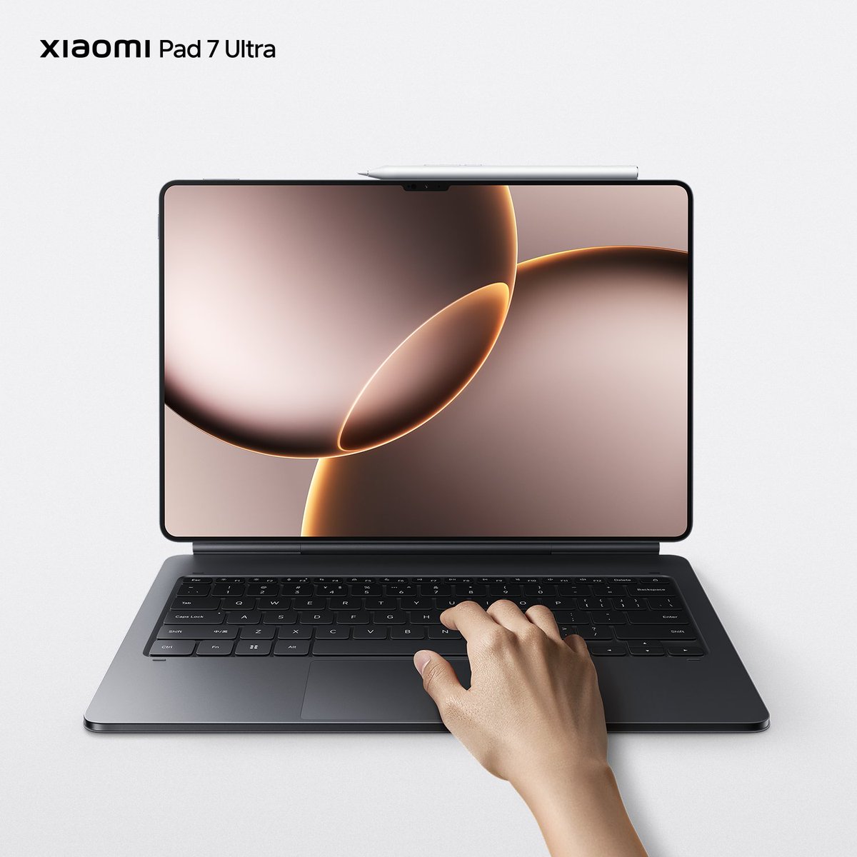 Halkatech's tweet image. Xiaomi Pad 7 Ultra features a 14&quot; 3.2K OLED, XRING O1 SoC, 12000mAh battery with 120W fast charging, 50MP camera, and ultra-slim 5.1mm body. Priced at ¥5699 (~₹68,000).

#XiaomiPad7Ultra #XiaomiLaunch #TabletTech