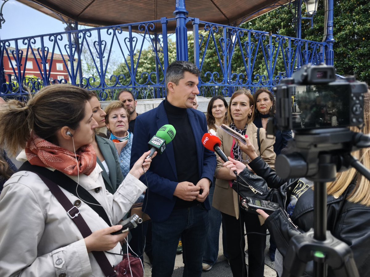 fergodani's tweet image. Presentamos a la próxima Comisión Ejecutiva Municipal del @psoesantander: renovada, joven, paritaria y preparada.

Vamos a a lanzar un proyecto transformador para sacar a #Santander de la decadencia y construir una ciudad moderna, justa y con futuro.