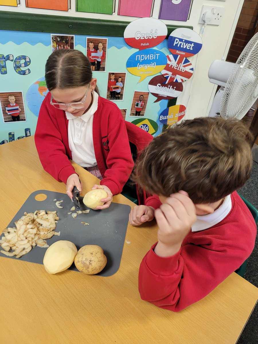 Miss Linklater (@misslinklater) on Twitter photo Not only did we visit <a href="/Morrisons/">Morrisons</a> but their community champions provided us with a shop to make a meal sourced fully from Brisish Farmers. π Here we are preparing our vegetable stew! <a href="/ChipperfieldYr4/">Miss Chipperfield</a> <a href="/BoothferryPS/">Boothferry Primary #weareBoothferry</a> Not only did we visit <a href="/Morrisons/">Morrisons</a> but their community champions provided us with a shop to make a meal sourced fully from Brisish Farmers. π Here we are preparing our vegetable stew! <a href="/ChipperfieldYr4/">Miss Chipperfield</a> <a href="/BoothferryPS/">Boothferry Primary #weareBoothferry</a>