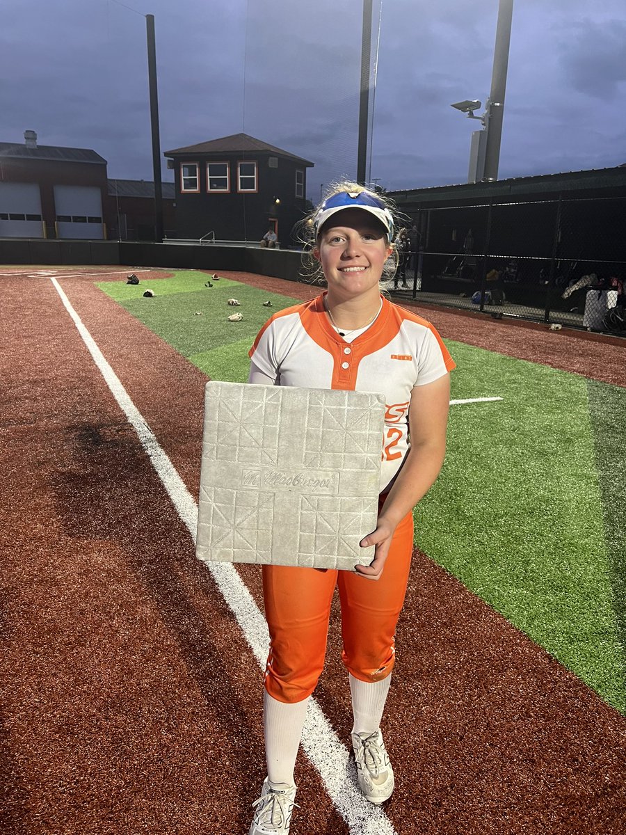 Lawrenceburg Tiger Softball tweet media