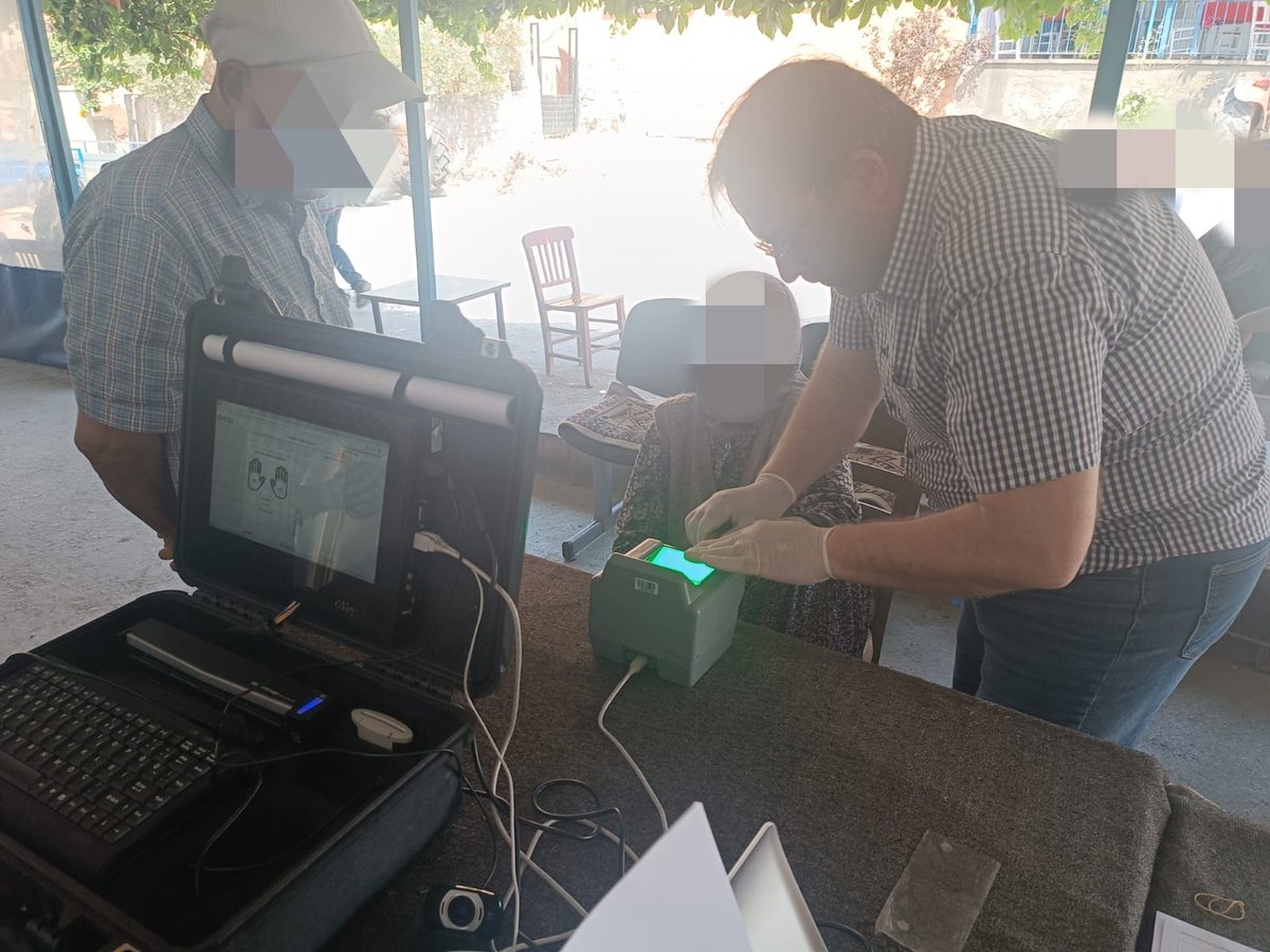 #ANH kapsamında kırsal Deliktaş Mahallemizdeki yaşlı, engelli ve hasta vatandaşlarımızla yoğun bir hizmet gününü tamamladık 🙏  #HayatınızınHerAnında <a href="/TCNufus/">Nüfus ve Vatandaşlık İşleri Genel Müdürlüğü</a> <a href="/itasyapan/">İbrahim Taşyapan</a> <a href="/IzmirNufus/">İZMİR İL NÜFUS VE VATANDAŞLIK MÜDÜRLÜĞÜ</a> <a href="/BoranBasgul/">Semanur Boran Başgül</a>