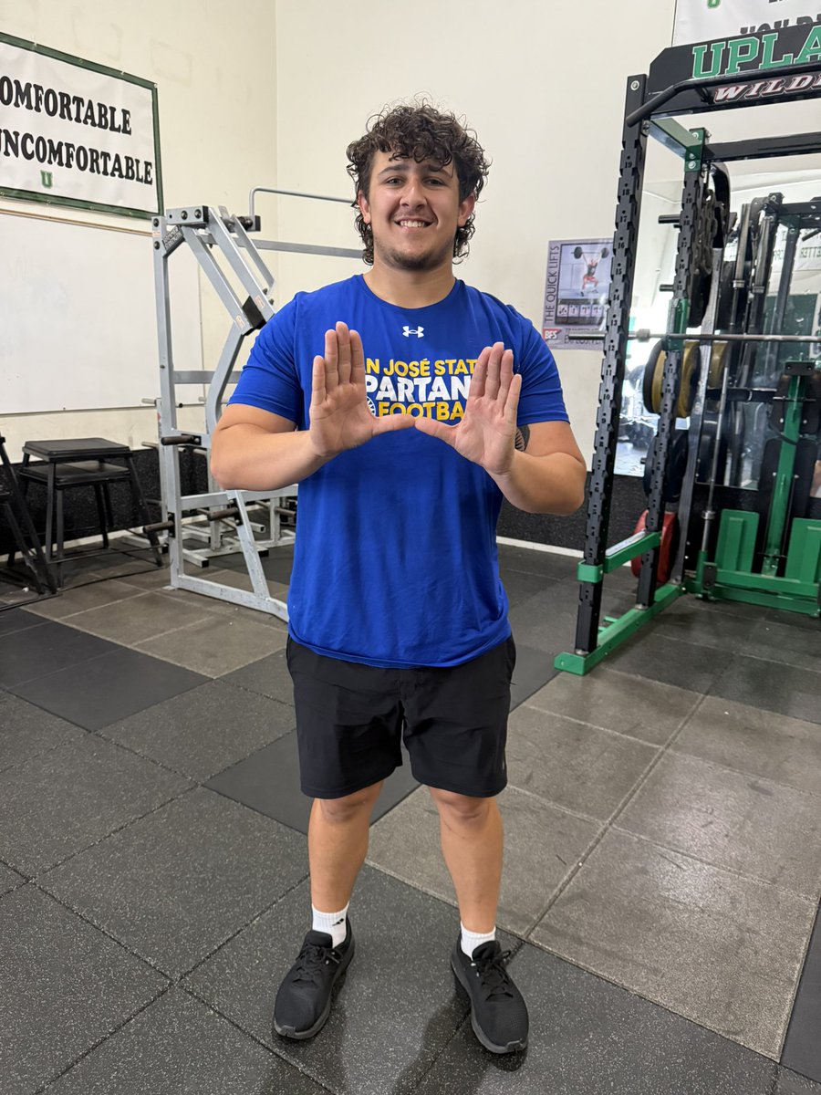 upland_fb's tweet image. You can always come home. Thanks AJ Campos, for stopping by to say some encouraging words to the team. Good luck in your senior season at San Jose State. PTR & Go Scots. @SanJoseStateFB @UplandUnifiedSD @UplandAthletics @UplandHS