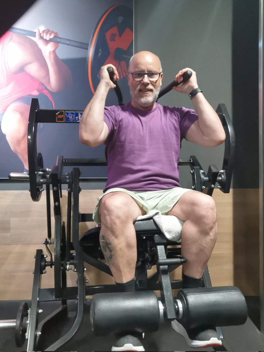 PinterAlen's tweet photo. Fit ❌ 💪 https://t.co/pgWXI4gxRa