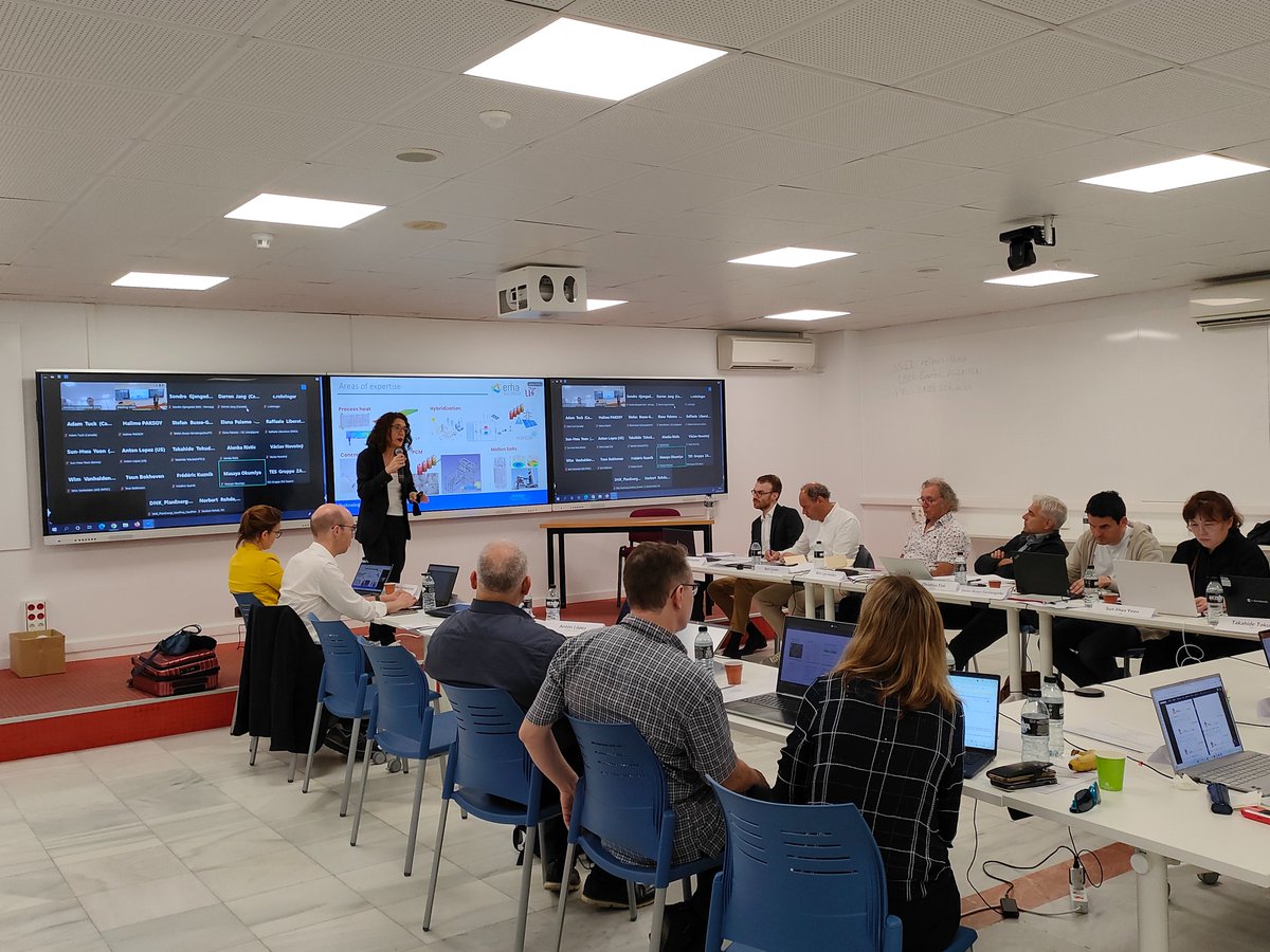 🔋IEA Energy Storage TCP Executive Committee Meets in Seville
 From May 20–22, we hosted the 99th IEA-TCP Energy Storage Executive Committee meeting at the University of Seville.  
We showcased our #HYBRIDplus project on thermal storage for future #CSP plants.  

#InnovationEU