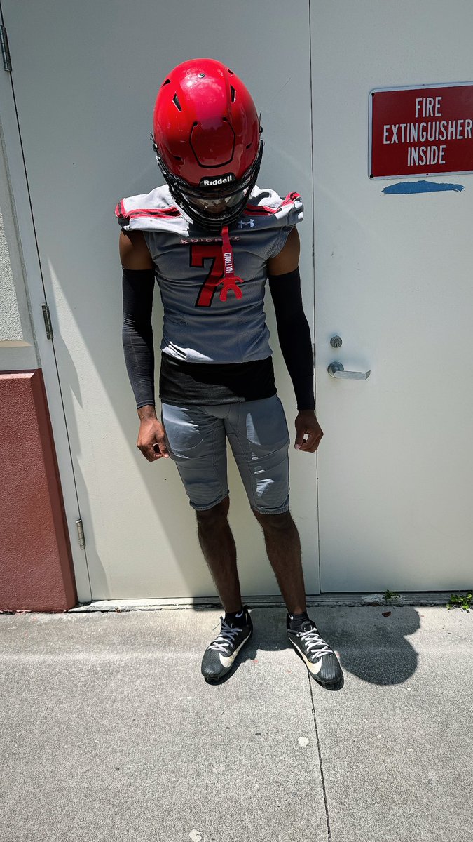 maristayopen7's tweet image. Had a great spring game with my guys, 0 catches allowed, with a great team win !! @MHS_Knights_FB @LawrenceBl83397 @JackSwain100 @JohnGarcia_Jr
