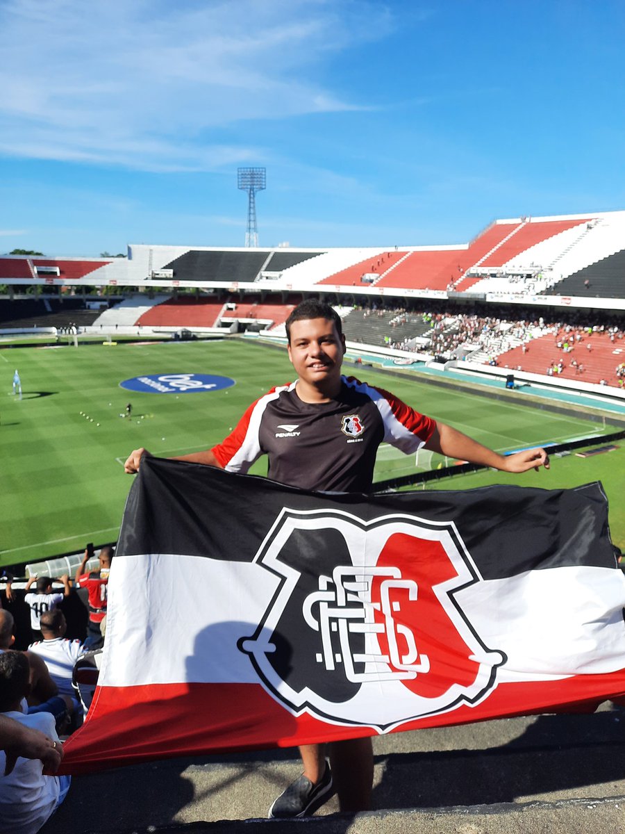 RodrigoAoun's tweet photo. Tri Tri Tri 
Tricolor 
🇾🇪 🖤🤍❤️
@SantaCruzFC 

#santacruz #santacruzfc #sejasócio https://t.co/HE5hZnfW0T