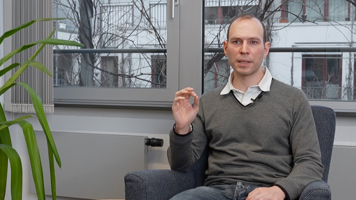 NECLabsEU's tweet image. Our innovative AI-powered platform advances #materialdesign by transforming unstructured data into valuable insights, cutting down trial-and-error &amp;amp; speeding up production with smarter #datamanagement. Learn how: youtu.be/iqh5is8Dq4c. #NECLabs