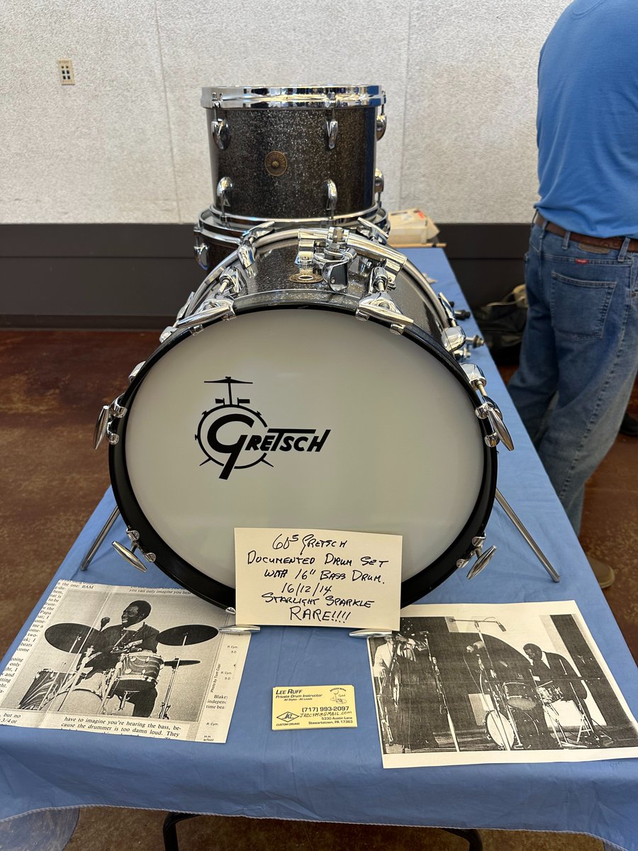 gretschdrums's tweet photo. Walked the floor at the Chicago Drum Show and found Gretsch kits from every era — some showing their age with pride, others fresh off the line.

Old or new, one thing’s the same: That Great Gretsch Sound.

#GretschDrums #ThatGreatGretschSound #ChicagoDrumShow #GretschThenAndNow https://t.co/gz5nn4ALCo