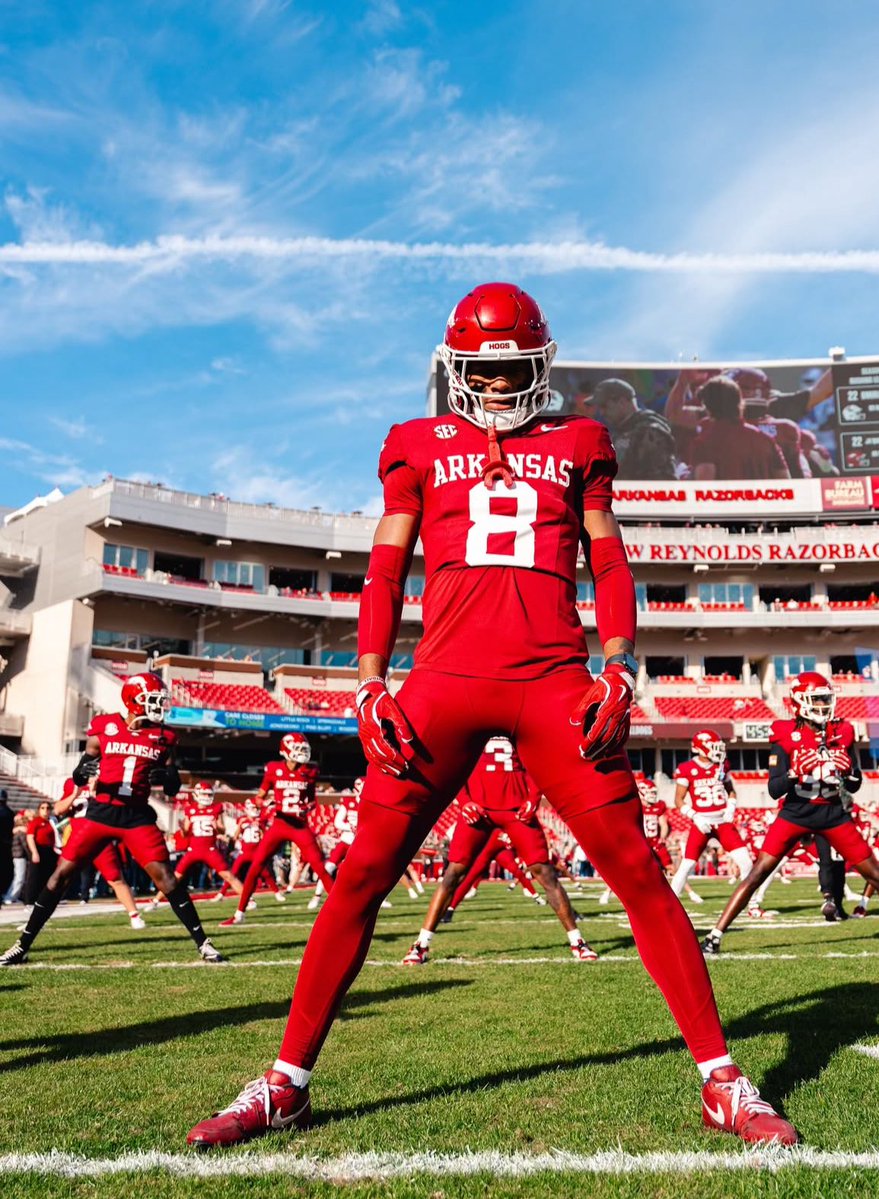 Blake Stewart (@blakestewart_26) on Twitter photo #AGTG Extremely blessed to receive an offer from The University of Arkansas ⚪️🔴<a href="/NIckPerry_27/">Nick Perry</a> <a href="/Davis33Coach/">CoachRyanDavis33</a> <a href="/samspiegs/">Sam Spiegelman</a> <a href="/ChadSimmons_/">ChadSimmons</a> <a href="/RazorbackFB/">Arkansas Razorback Football</a> #AGTG Extremely blessed to receive an offer from The University of Arkansas ⚪️🔴<a href="/NIckPerry_27/">Nick Perry</a> <a href="/Davis33Coach/">CoachRyanDavis33</a> <a href="/samspiegs/">Sam Spiegelman</a> <a href="/ChadSimmons_/">ChadSimmons</a> <a href="/RazorbackFB/">Arkansas Razorback Football</a>