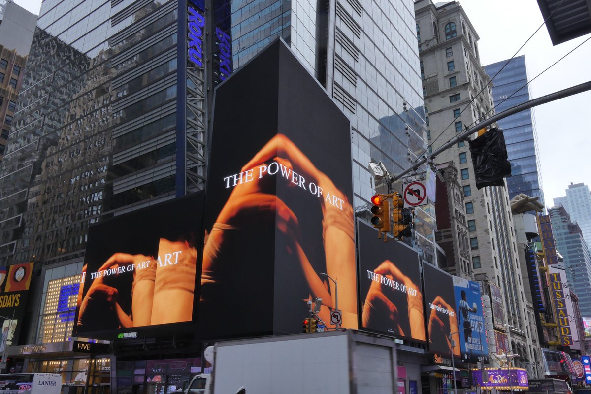 Malum Discordiae by Daniil Volkov is a poetic video artwork exploring history’s endless repetition. 

Beauty and trauma coexist in every masterpiece — will we learn, or repeat?