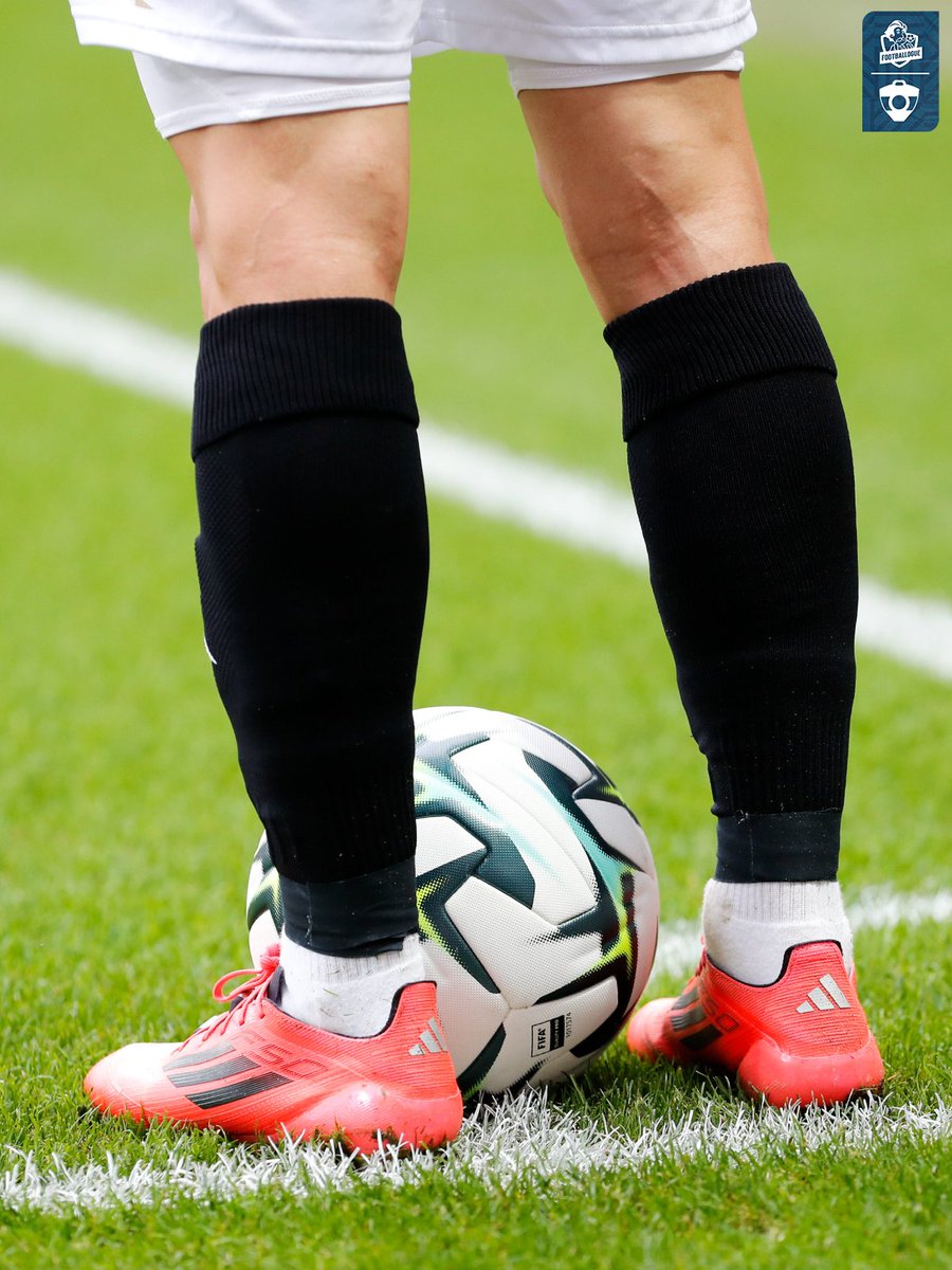 Footballogue tweet media