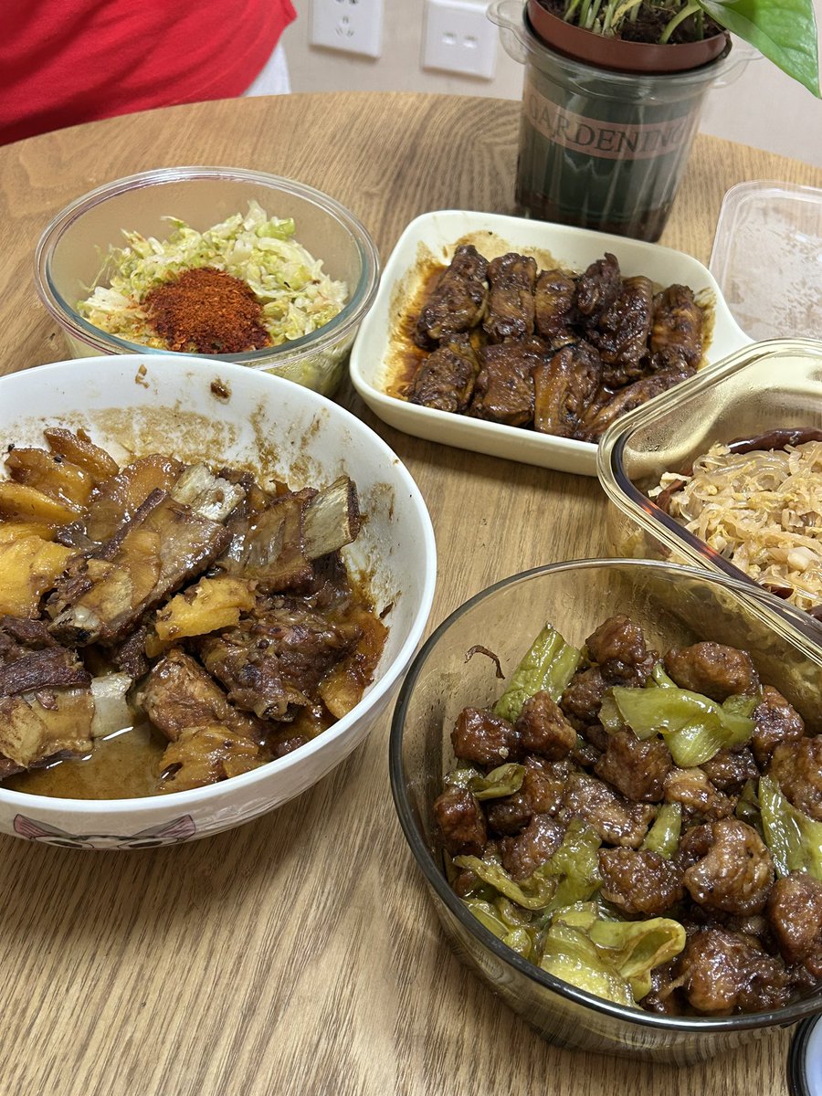 YuiiYuiiQ_'s tweet photo. 吃吃吃🤤 https://t.co/rTmp5TnbpH