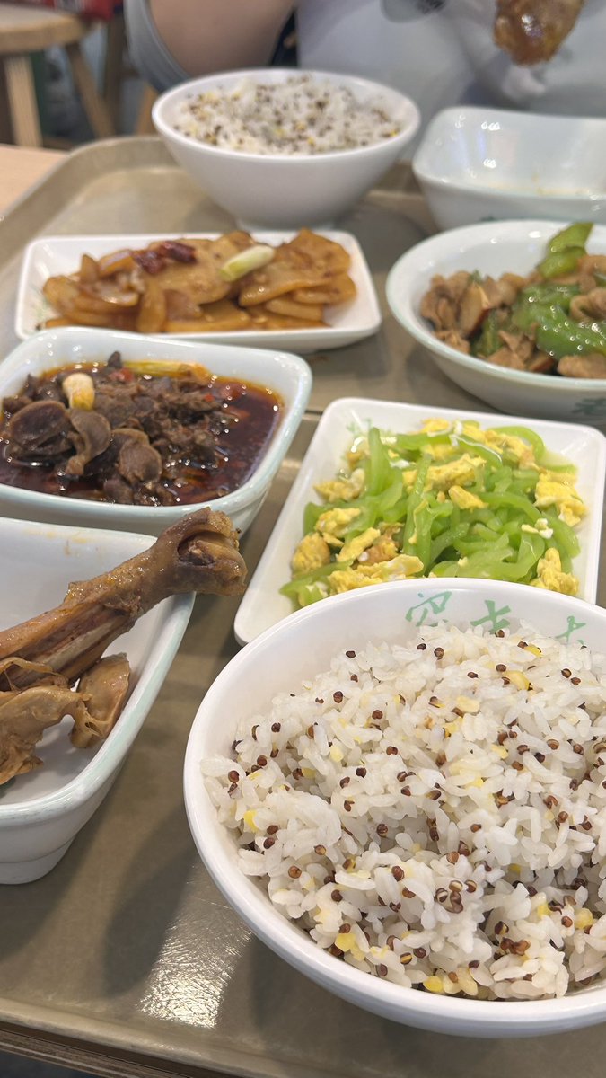 YuiiYuiiQ_'s tweet photo. 吃吃吃🤤 https://t.co/rTmp5TnbpH