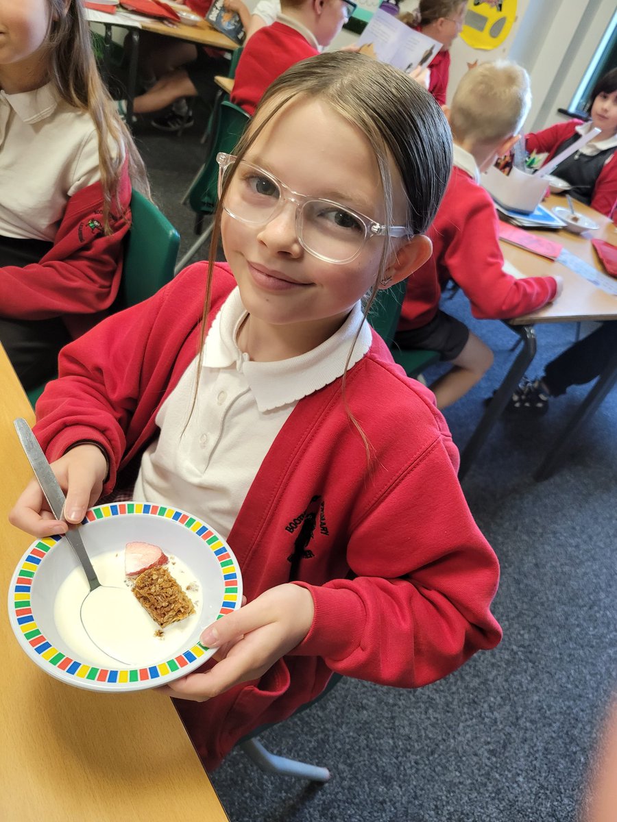 Miss Linklater (@misslinklater) on Twitter photo Vegetable stew, roast potatoes, yorkshire puddings, flapjack, cream strawberries π₯ π₯¦ π§π ... name a better Tuesday! π½
<a href="/BoothferryPS/">Boothferry Primary #weareBoothferry</a> <a href="/ChipperfieldYr4/">Miss Chipperfield</a> Vegetable stew, roast potatoes, yorkshire puddings, flapjack, cream strawberries π₯ π₯¦ π§π ... name a better Tuesday! π½
<a href="/BoothferryPS/">Boothferry Primary #weareBoothferry</a> <a href="/ChipperfieldYr4/">Miss Chipperfield</a>