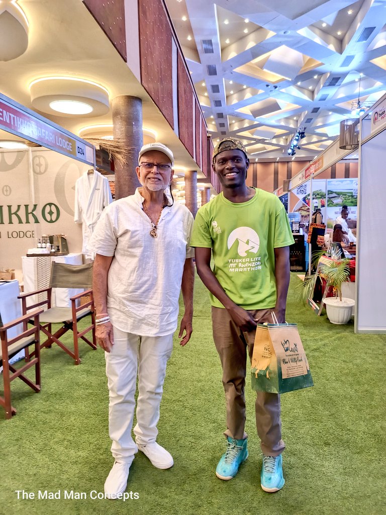 WasswaEmma_'s tweet image. A million Dollar Pic with Uganda's Richest Man 👇
Sudhir
At #POATE25