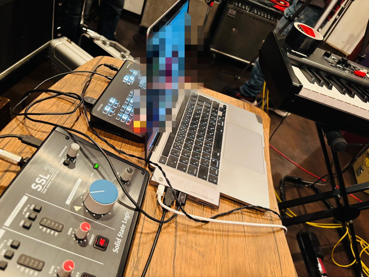 ALPHAMUSICAGENC's tweet photo. 5月の【JukeVox】配信ありがとうございました✨️
配信セッティングに歌にピアノに大忙しな現場ですが、今回でなんと11回目が終了しました🙌🏻🔥
来月もぜひお楽しみに🎶 https://t.co/Jkg2XkRiOT