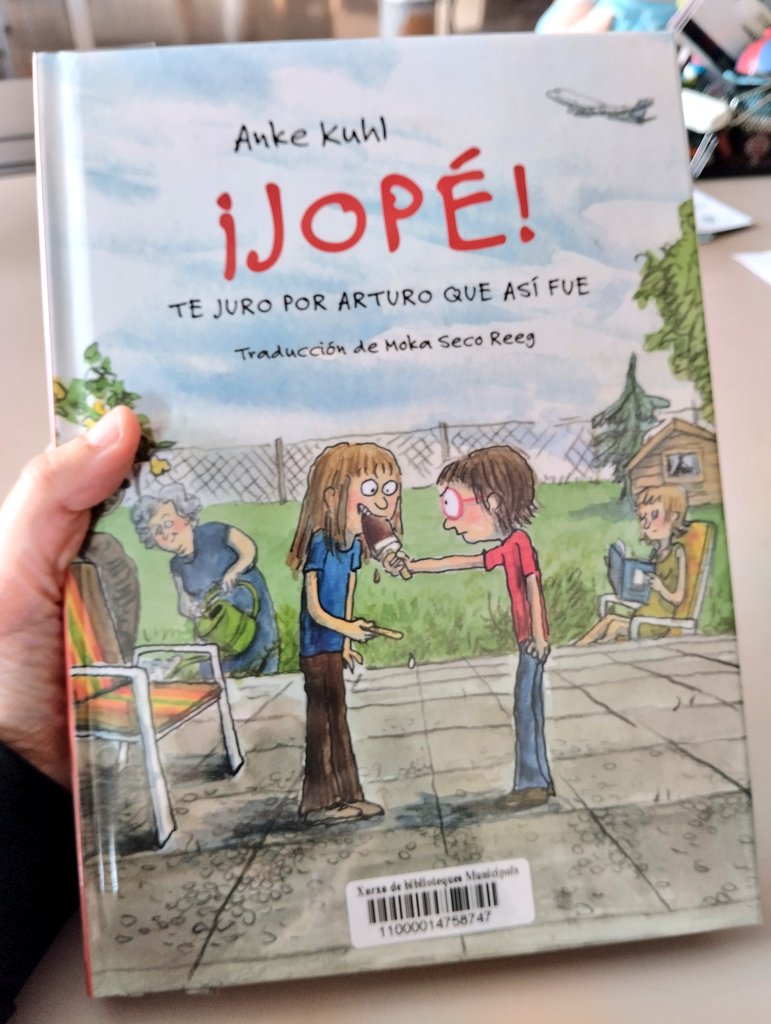 Eli Ramirez 🌻 (@eliramirez82) on Twitter photo L'Anke Kuhl descriu en aquest còmic autobiogràfic situacions viscudes amb la seva germana durant la infantesa. A mi m'ha agradat, el punt nostàlgic (i tenir una germana petita) també hi fa molt ☺️ <a href="/Galimatazo_Ed/">Galimatazo Editorial</a> L'Anke Kuhl descriu en aquest còmic autobiogràfic situacions viscudes amb la seva germana durant la infantesa. A mi m'ha agradat, el punt nostàlgic (i tenir una germana petita) també hi fa molt ☺️ <a href="/Galimatazo_Ed/">Galimatazo Editorial</a>