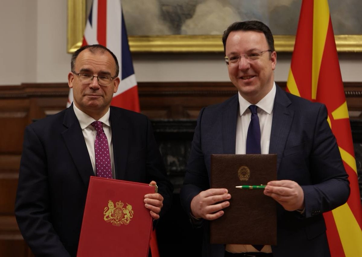 We have achieved a significant milestone in the 🇬🇧🇲🇰 relations with the signing of the Government-to-Government Partnership by Minister for Exports <a href="/gareththomasMP/">Gareth Thomas MP</a> and Deputy Prime Minister <a href="/AlexandarMKD/">Aleksandar Nikoloski</a>.

The G2G will further strengthen the already excellent trade ties between