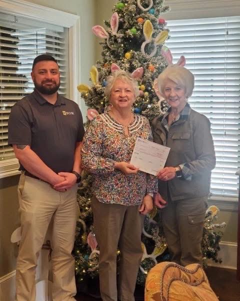 BOM is continuing our support of the Toledo Bend Lake Association 2025 Bass Unlimited Banquet. Pictured left to right: BOM’s Lance Rivers, Carolyn Dove and BOM’s Linda Guay. #bomgivesback