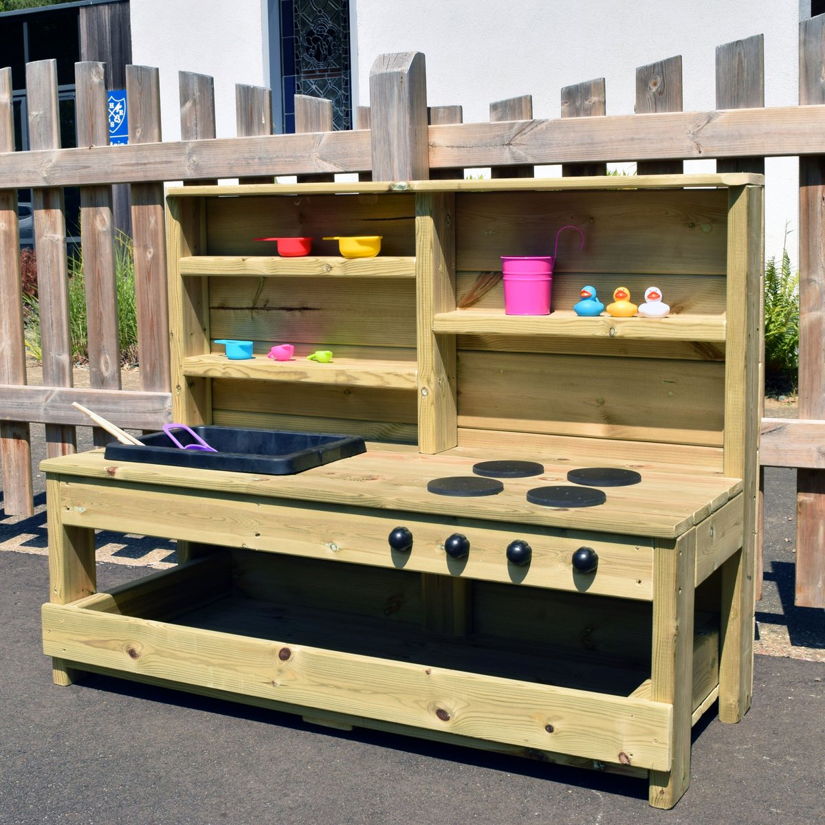 NewbyLeisureLtd's tweet image. Mini Mud Kitchen 🧑‍🍳

A fantastic, freestanding resource for mixing, mashing, and creating mud potions 🧪

Inclusive of a hob, sink and shelving, there is plenty of space to store kitchen equipment! ✅

Buy online 👇

shorturl.at/duB1X

#playgroundresources
