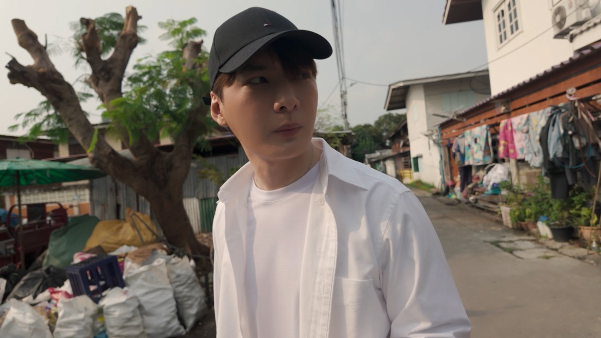 GMMTV's tweet photo. เปิดมาก็ตื่นเต้นเลย นักข่าวภาคสนามออกทำงานแล้ว!!!

#TheExMorningEP1 มาแล้วน้าาา เปิดช่อง GMM25 ดูสด ๆ ไปพร้อมกันตอนนี้ได้เลย! 
@kristtps @stjinx_maya https://t.co/y3zKEEptZW