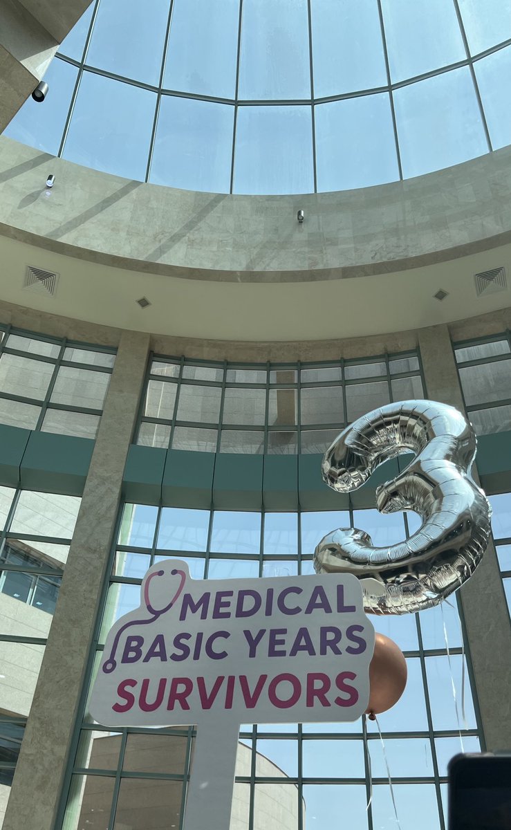 Med22 - كلية الطب tweet media