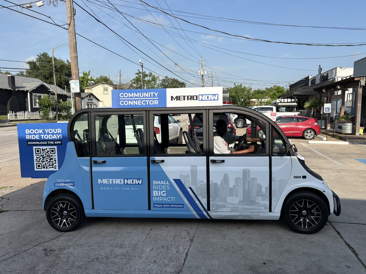 bradsnead's tweet photo. Thanks to the @METROHouston community rep Collin for telling me about this new last mile service in the Heights. No a/c but otherwise worked great this morning! @gratifihouston @emmanume https://t.co/NYbqyNjaQ1