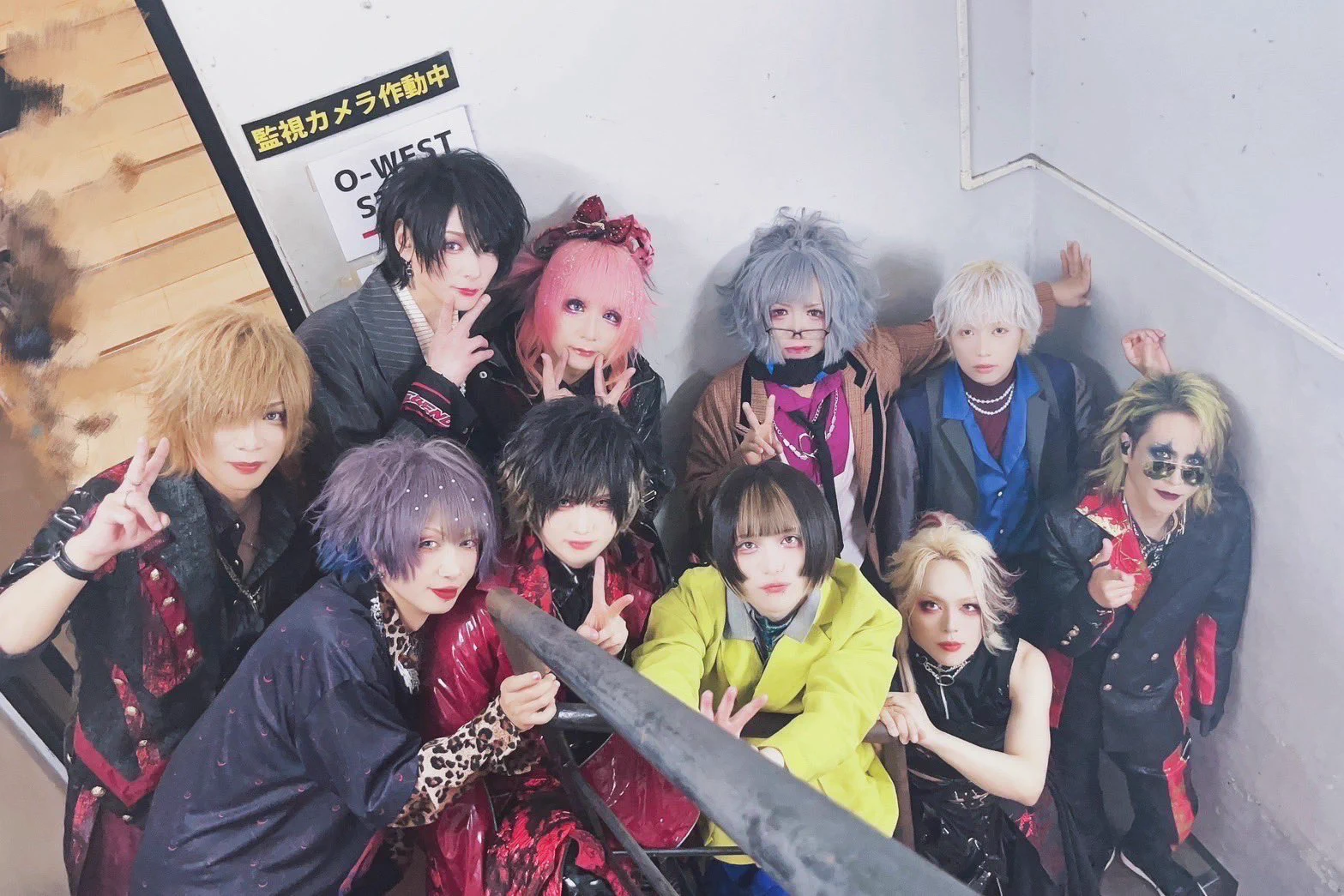 零 (@Initial_L_zero) / X