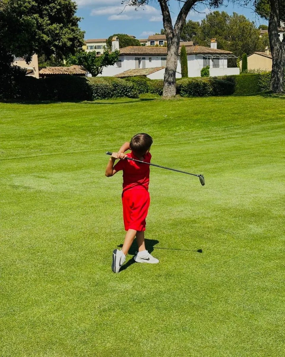 JW_johnwright's tweet image. #GolfStar #GolfInspiration #Shorts #GolfSwing #GolfTraining #TrickShot #GolfTricks #GolfPassion #Champion #Golf