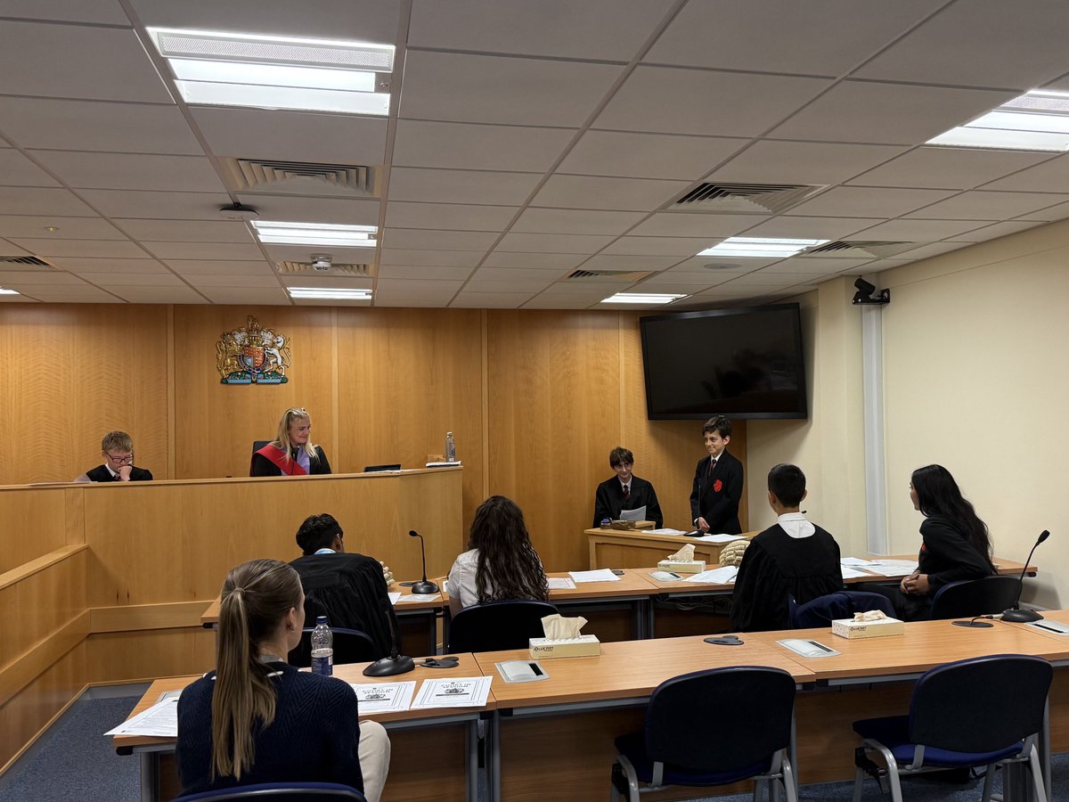 Ladybridge High tweet media