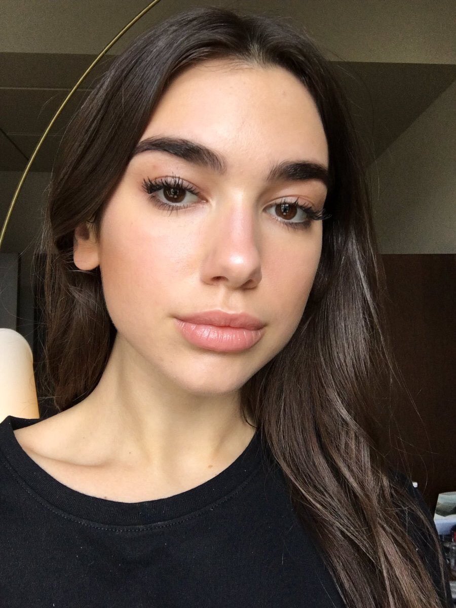 dua lipa’s face was drawn by the gods