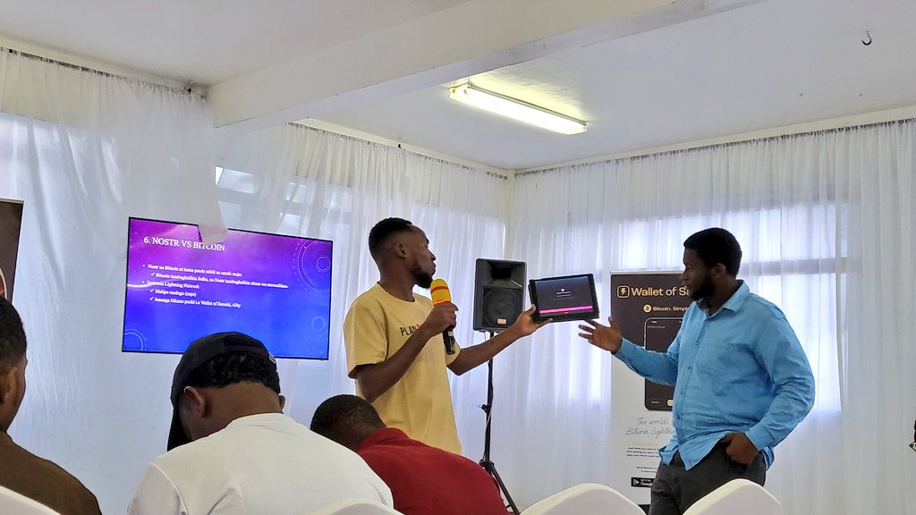 praykabialo's tweet photo. Had a great time celebrating Bitcoin Pizza Day 🍕 in Tanzania 🇹🇿 with fellow Bitcoiners! From Sats ⚡ to Slices 🍕 — What a journey.
#bitcoinpizzaday2025 #BitcoinSafariTz #PlanBnetwork https://t.co/PADMoqrzNB