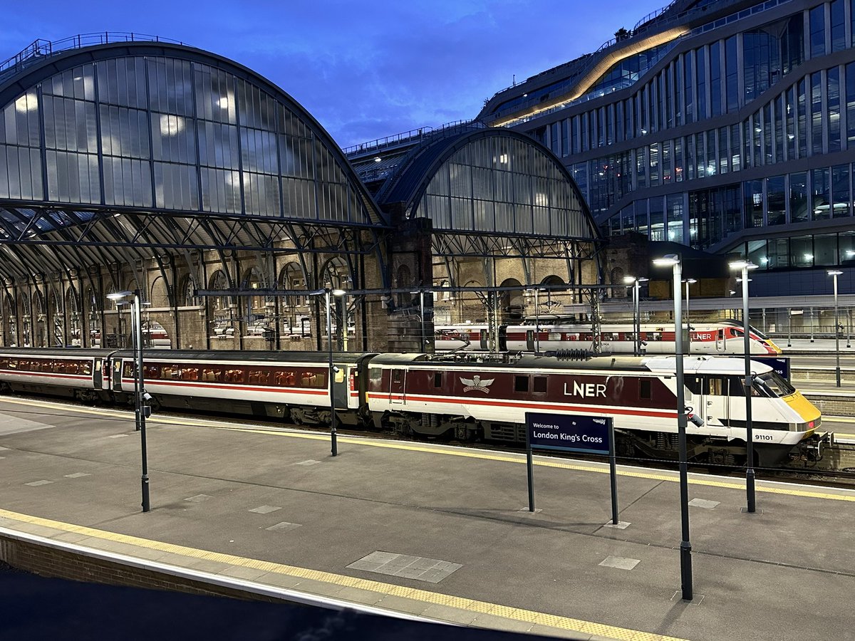 David Horne (@davidhorne) on Twitter photo Happy 225 Day!
Today we’re celebrating our trains that have been going strong on the <a href="/LNER/">London North Eastern Railway</a> route since 1989 and still hold the British railway speed record. #225Day Happy 225 Day!
Today we’re celebrating our trains that have been going strong on the <a href="/LNER/">London North Eastern Railway</a> route since 1989 and still hold the British railway speed record. #225Day