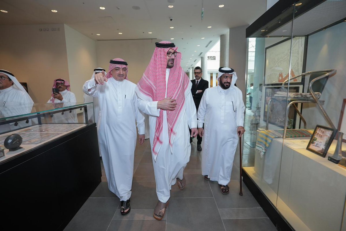 في يوم تراثي رفيع 
شرف صاحب السمو الملكي الأمير سعود بن خالد الفيصل بن عبدالعزيز آل سعود متاحف مؤسسة المداد للتراث والثقافة والفنون <a href="/iarts_sa/">متاحف دار الفنون الإسلامية  House of Islamic Arts</a> وكان في استقباله أمين مجلس الأمناء المهندس أنس بن صالح صيرفي <a href="/Anaserafi/">م. أنس صالح صيرفي</a> ومعالي الدكتور عبدالعزيز بن محي الدين خوجه وزير الثقافة والإعلام