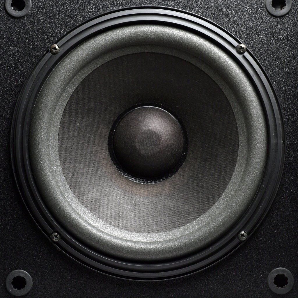 🔊 ¿Sabes distinguir entre vatios de pico, programa y RMS?
Antes de dejarte impresionar por números gigantes, descubre qué significan de verdad y cómo evitar reventar tus altavoces. 🎚✨

✅ Entra en el artículo: blog.profesionaldj.es/medidas-de-pot…